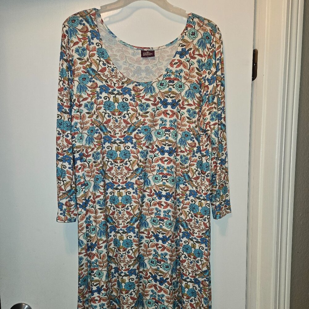Lovely Salaam XL Floral Dress, NWOT, 3/4 sleeve, White with Floral Pattern